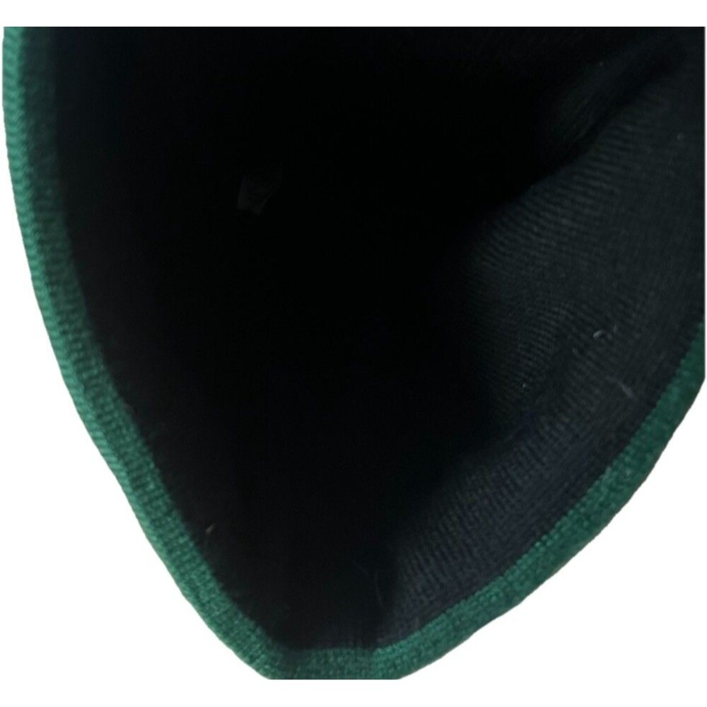 VICTORIA'S SECRET "PINK" RED SNOWFLAKE POM POM BEANIE WARM WINTER HAT~ADULT~ - Picture 5 of 8